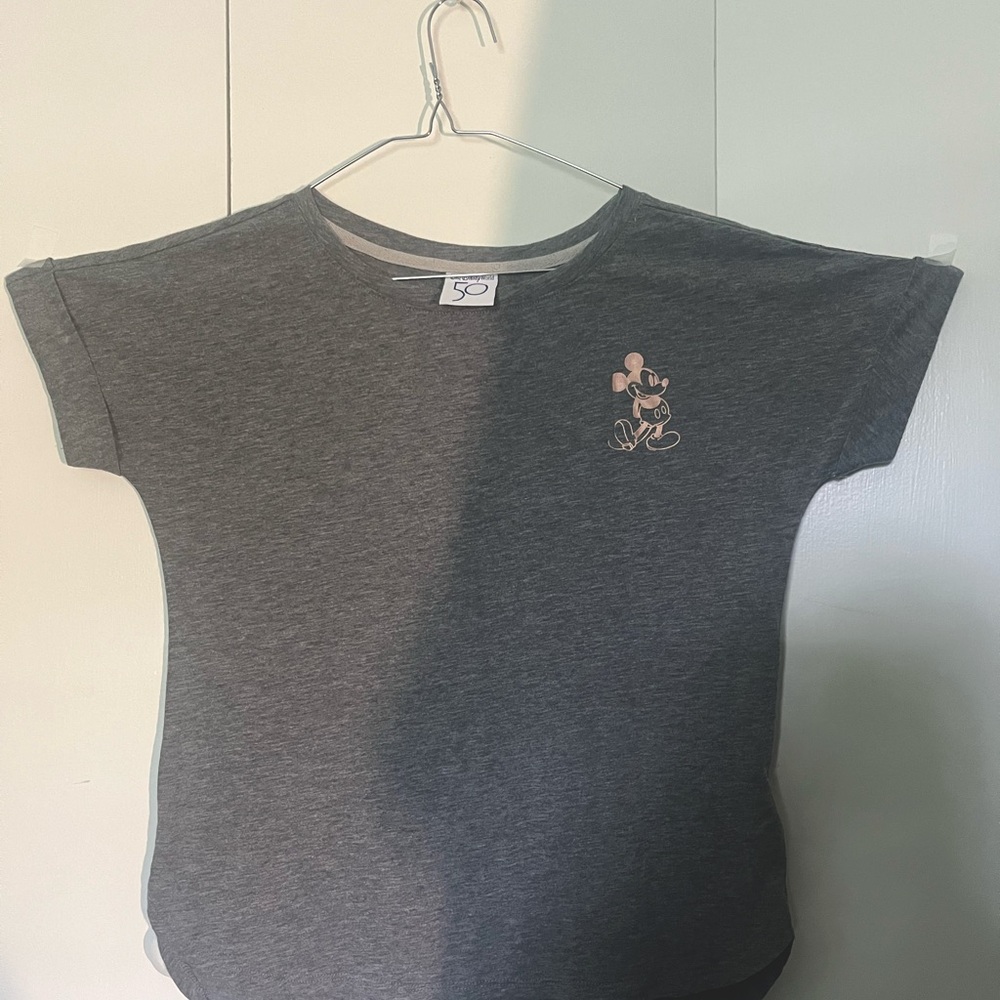 2021 Walt Disney World 50th Anniversary Women’s Shirt Medium